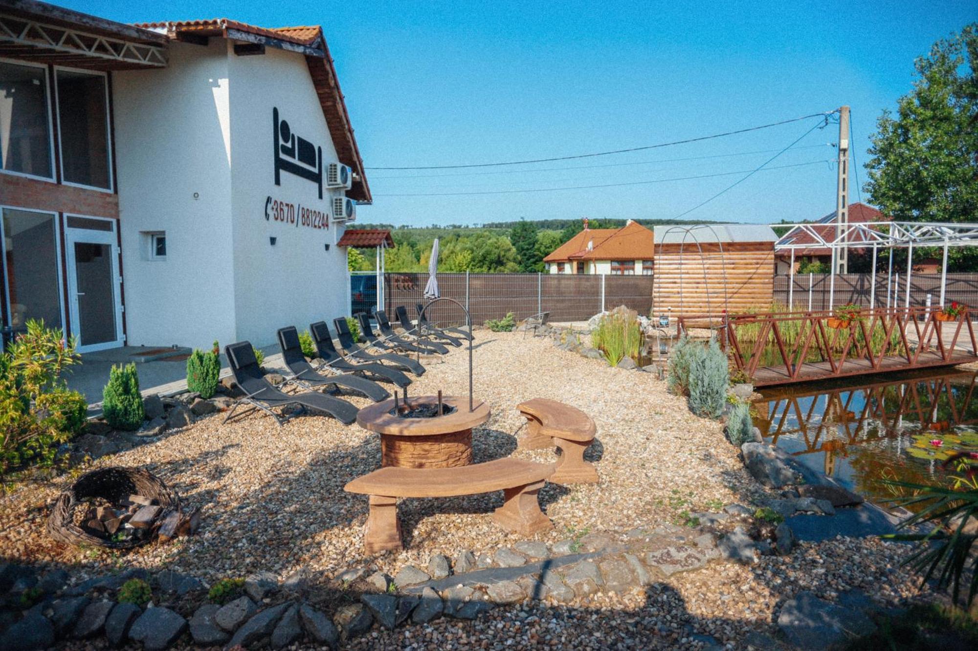 Megnyugtat-Lak Apartmanhaz Demjén Εξωτερικό φωτογραφία