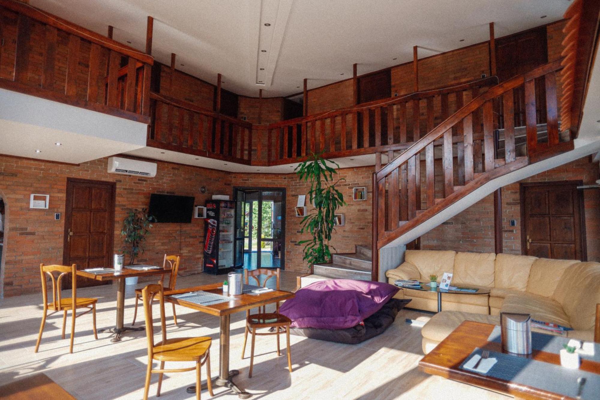 Megnyugtat-Lak Apartmanhaz Demjén Εξωτερικό φωτογραφία