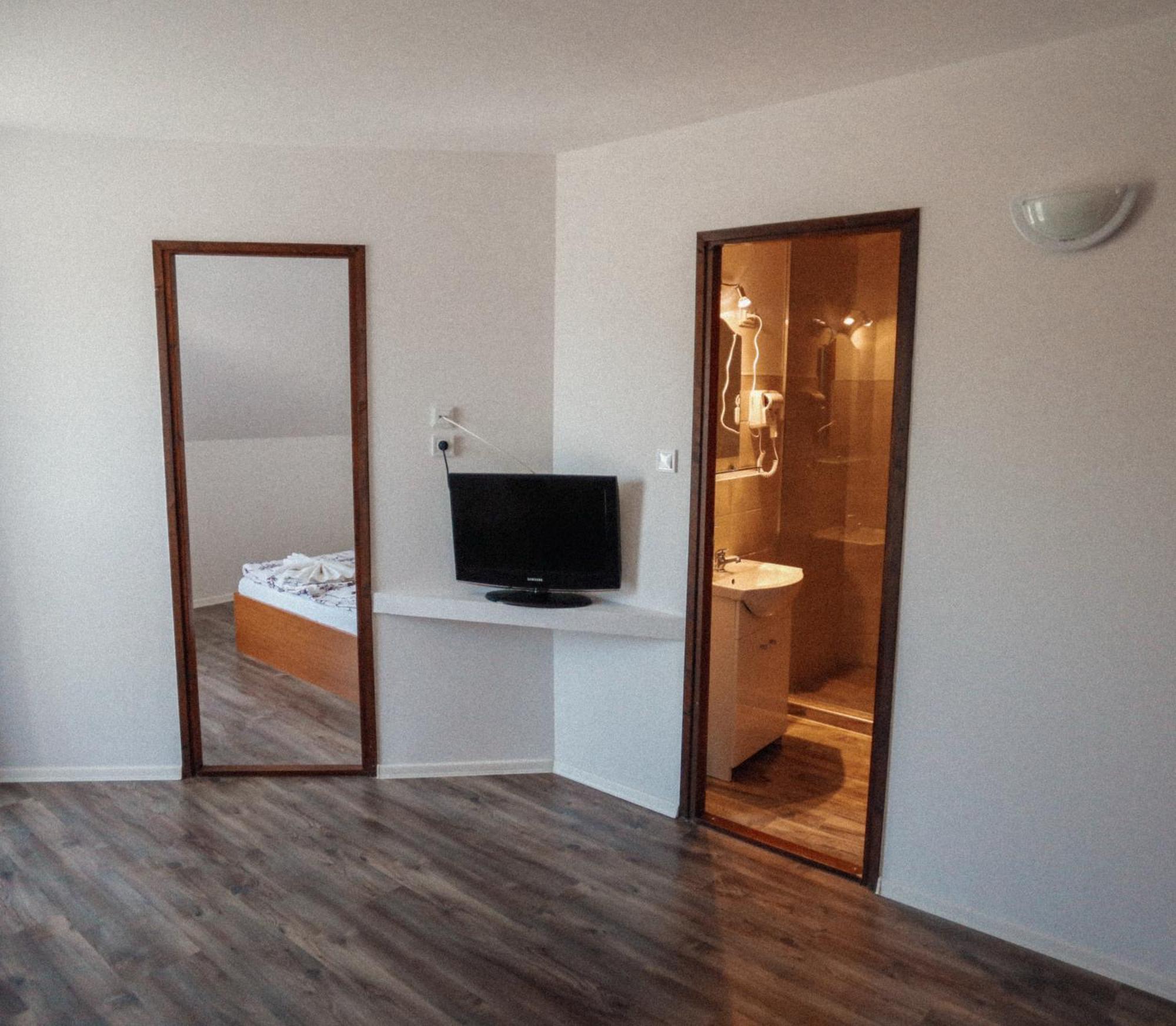 Megnyugtat-Lak Apartmanhaz Demjén Εξωτερικό φωτογραφία
